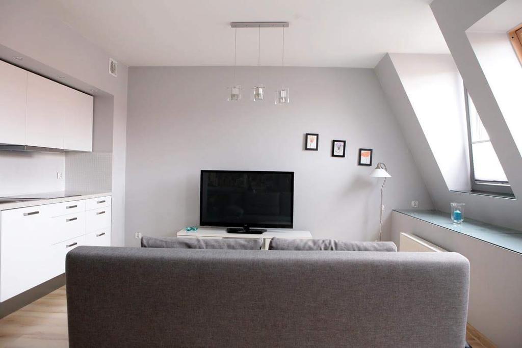 Apartemen studio 35 m² dengan 1 kamar mandi pribadi di Pusat Kota Poznan Bagian luar foto
