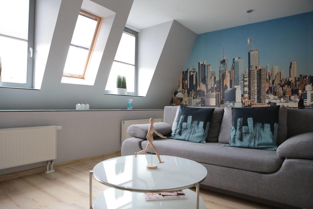 Apartemen studio 35 m² dengan 1 kamar mandi pribadi di Pusat Kota Poznan Bagian luar foto