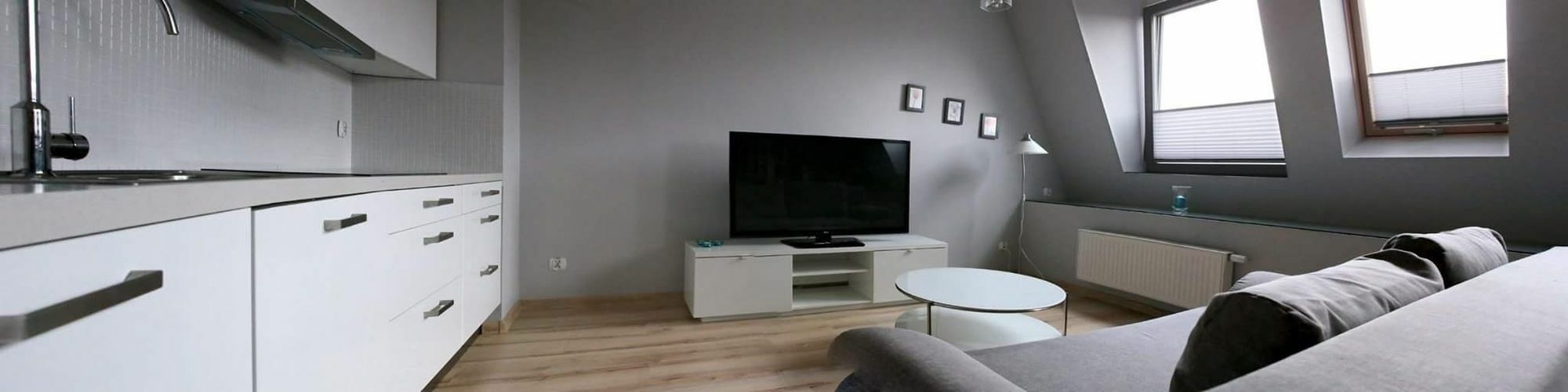 Apartemen studio 35 m² dengan 1 kamar mandi pribadi di Pusat Kota Poznan Bagian luar foto