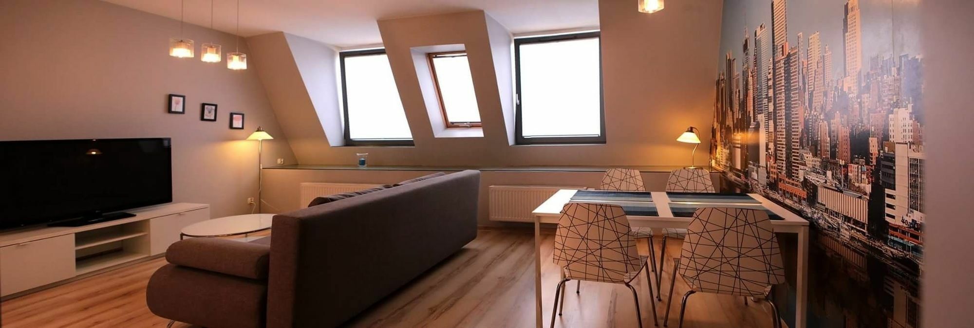 Apartemen studio 35 m² dengan 1 kamar mandi pribadi di Pusat Kota Poznan Bagian luar foto